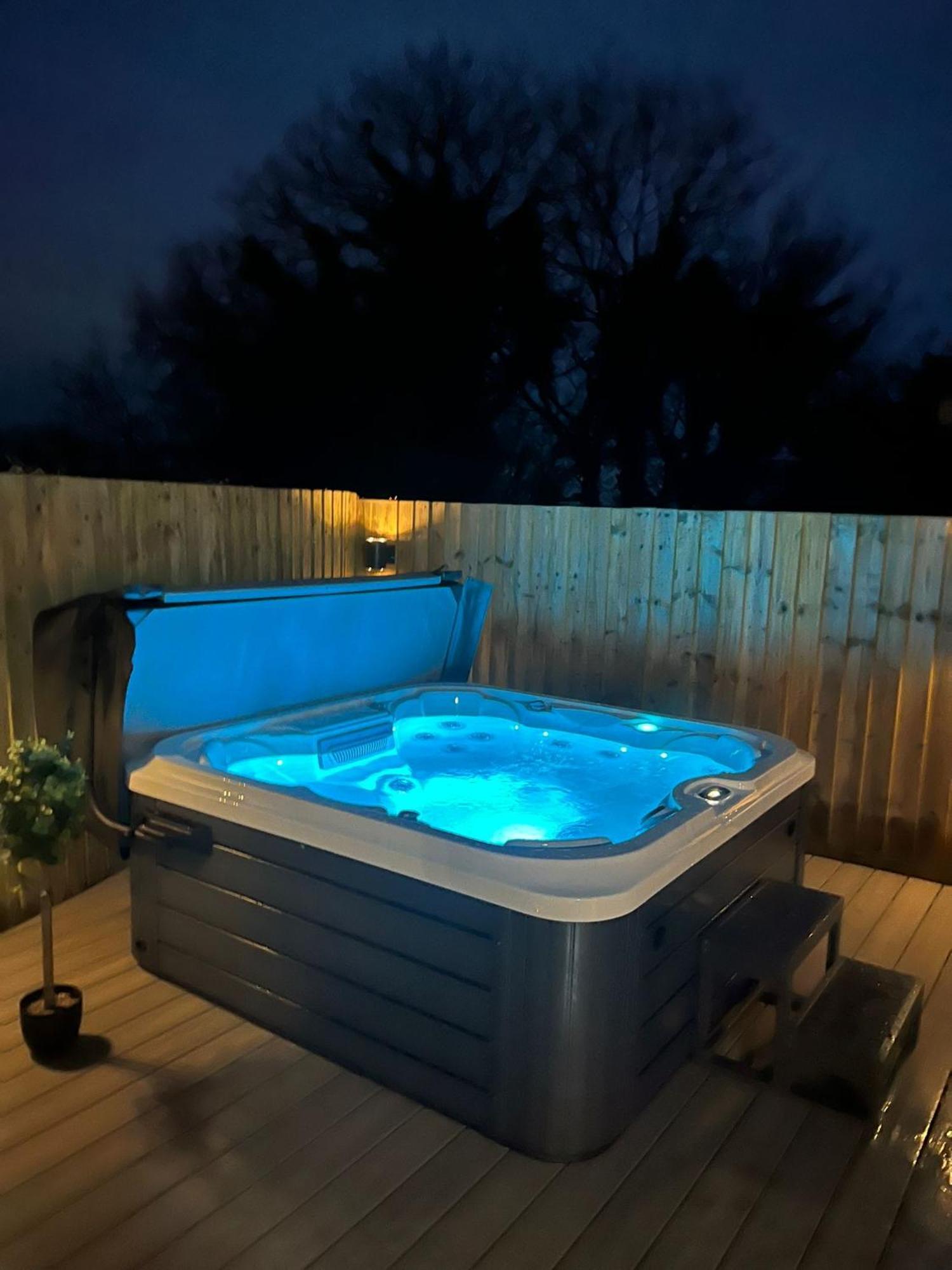 No 1 The Paddock - Spacious Holiday Home With A Hot Tub Bude Exterior foto